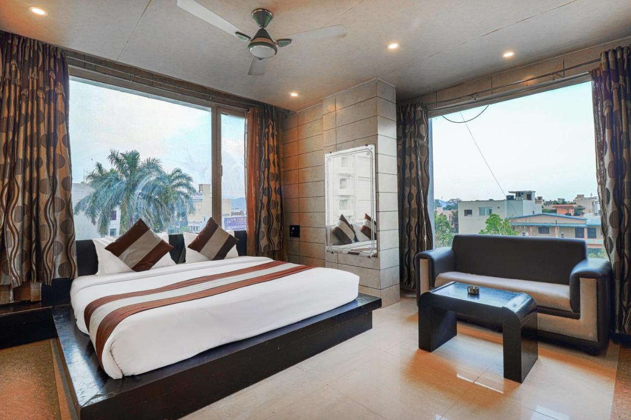 Oaktel Hotel Grand Shiva Near Ganga Ghat Haridwār Zewnętrze zdjęcie