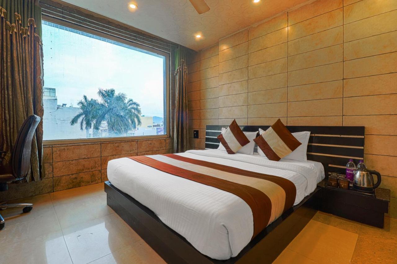 Oaktel Hotel Grand Shiva Near Ganga Ghat Haridwār Zewnętrze zdjęcie